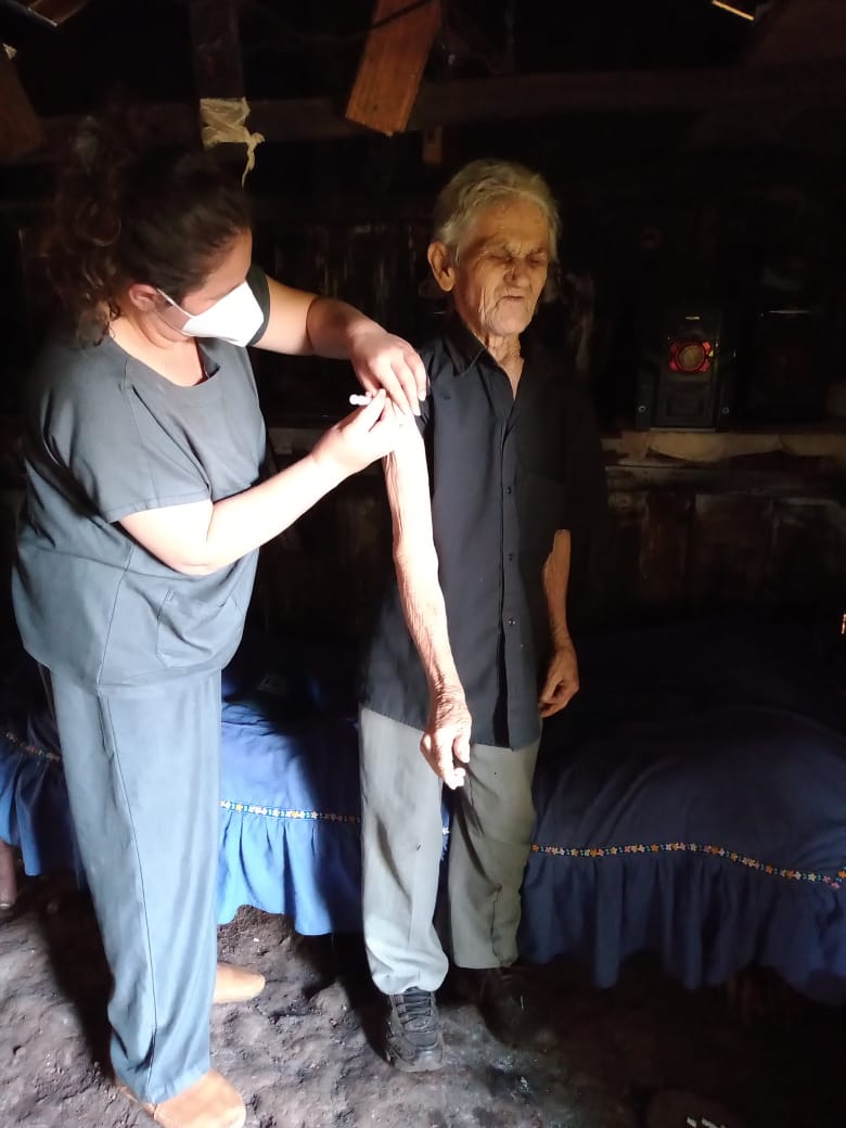 CAMPANHA DE VACINAÇÃO CONTRA A COVID-19 SEGUE INTENSA EM PORTO XAVIER